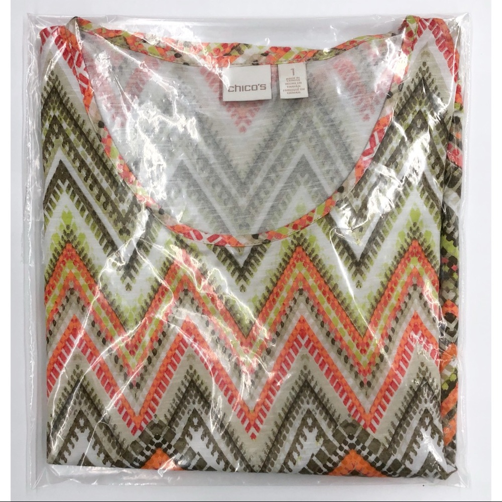 Chico’s Zig ZagChevron Pattern Short Sleeve Blouse - Picture 12 of 12